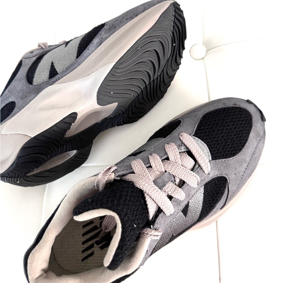 New Balance WRPD Gray Women's Sneakers - Picture 3 of 11